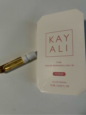 NWT Kayali Yum Boujee Marshmallow Intense sample vial